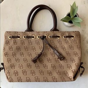 Gently used Dooney & Bourke handbag.